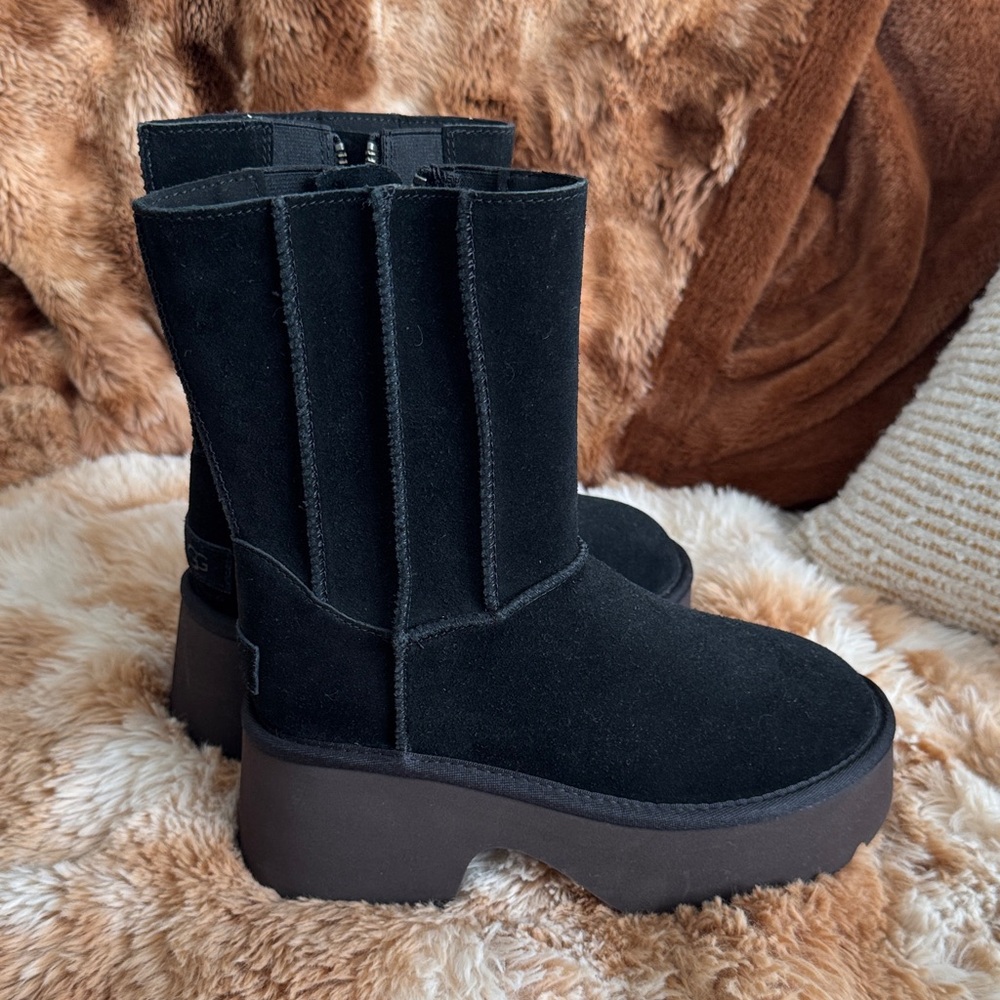 UGG Black Suede Women's Boots SIZE 6
